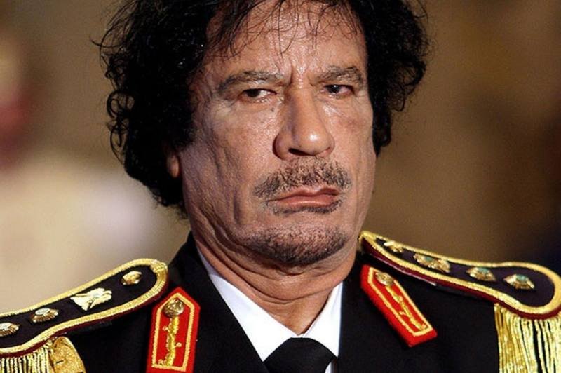 top 10 gekste moderne dictators - Khadaffi