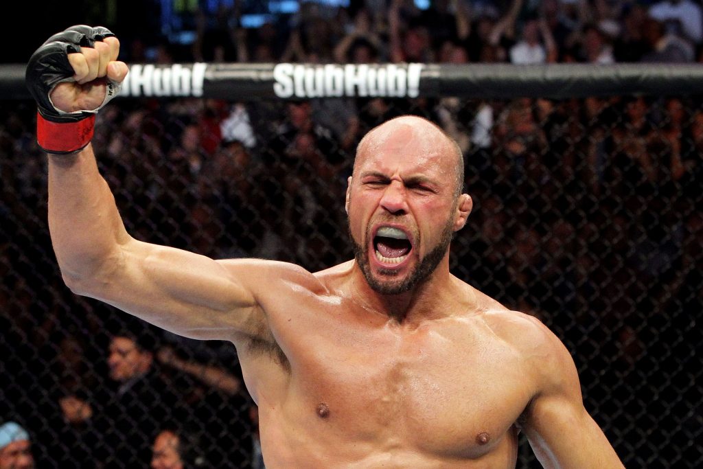 cage fighting Randy Couture