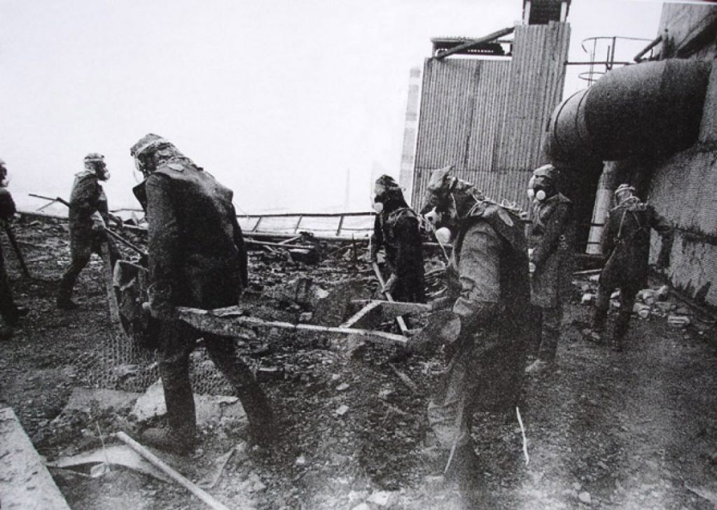 de brandweermannen tijdens de ramp in de kerncentrale van tsjernobyl