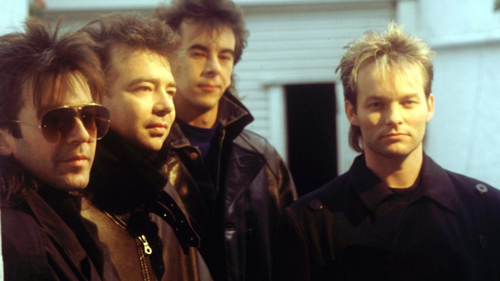 rock nummers met een vieze verborgen betekenis (I Just) Died In Your Arms Tonight - Cutting Crew