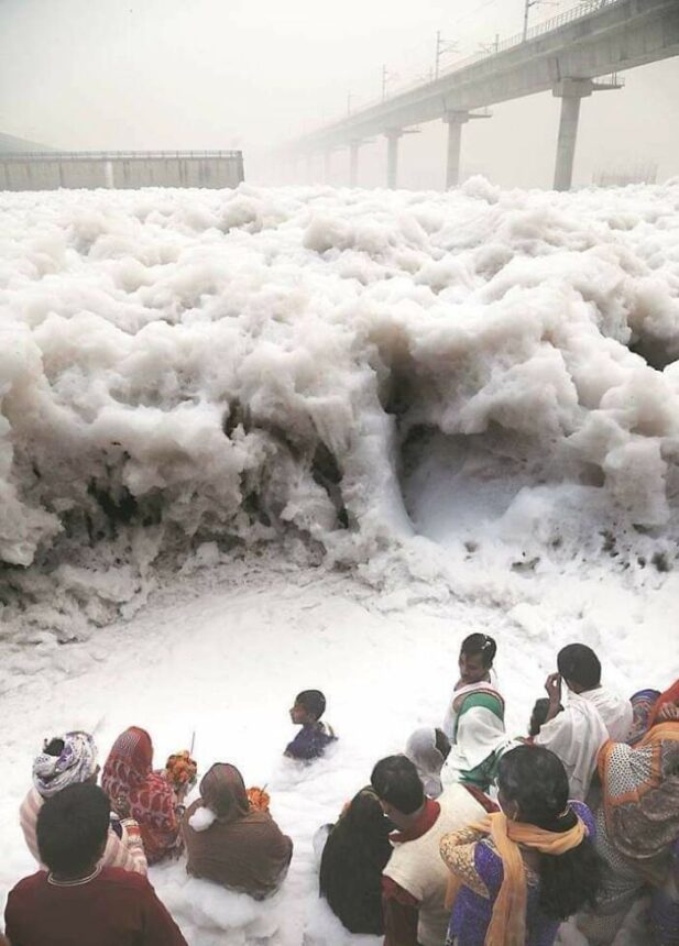 urban hell - stedelijke dystopie -stedelijke hel - vervuiling in india